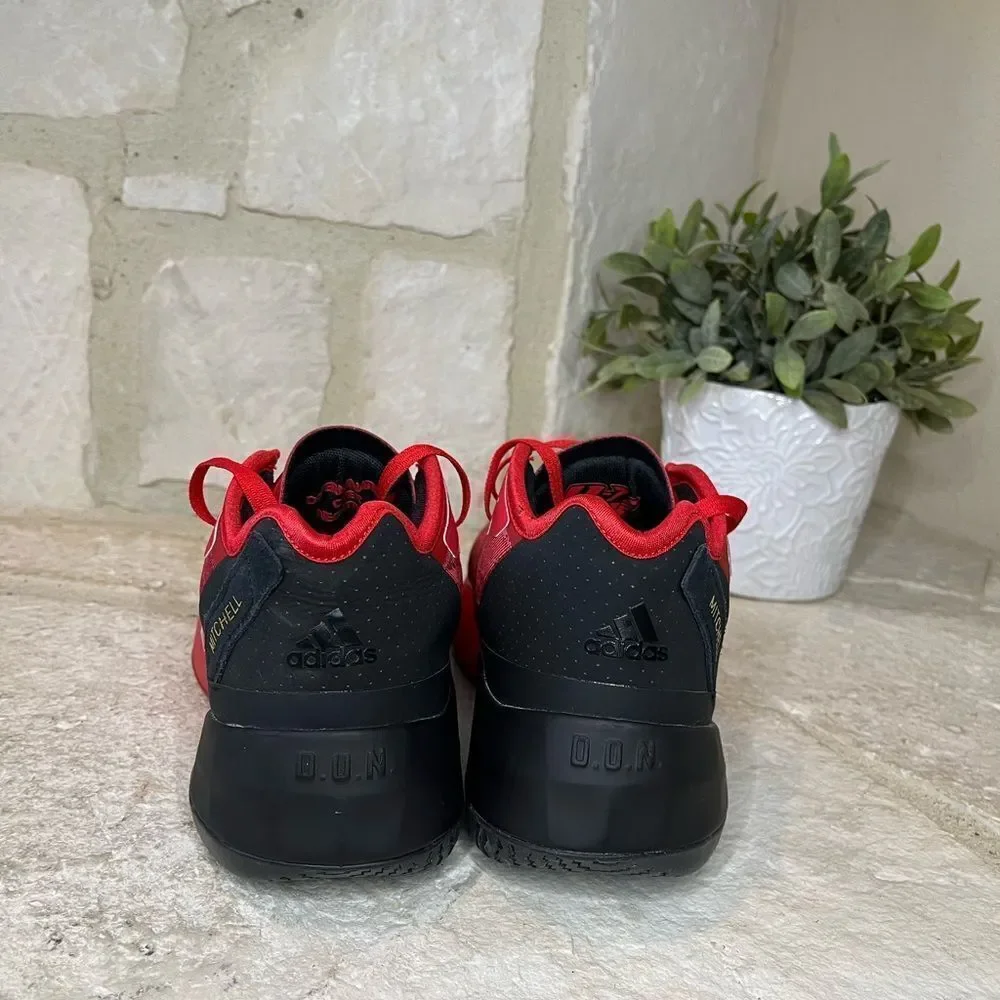 Adidas D.O.N. Issue 4 Red/Black sneakers sz 7